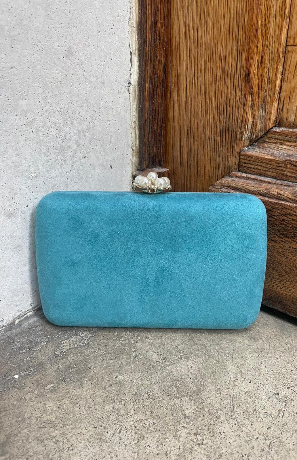 Clutch daim bleu canard fermoir perles