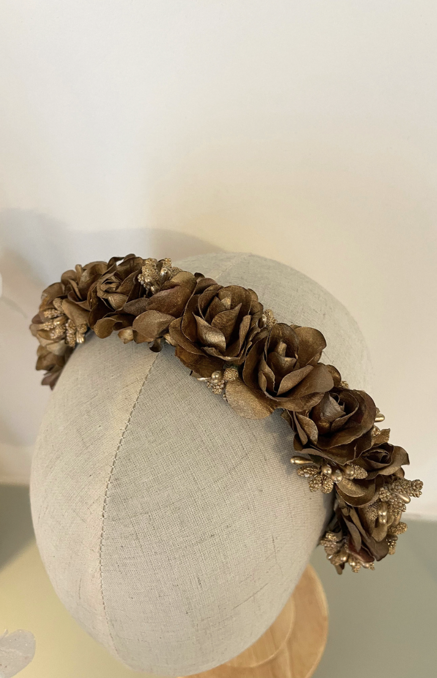 Couronne fleurs dorées