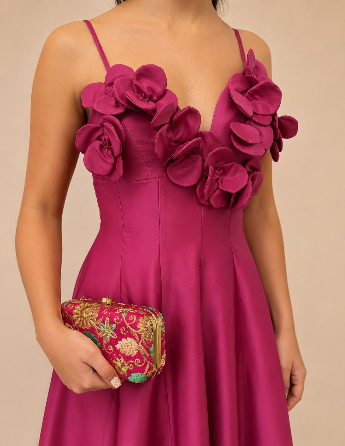 Robe pétales bordeaux