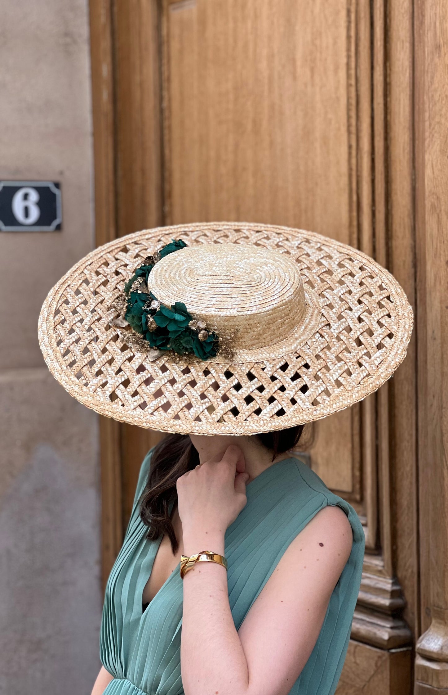 A chic a chic création - Capeline en paille ajourée