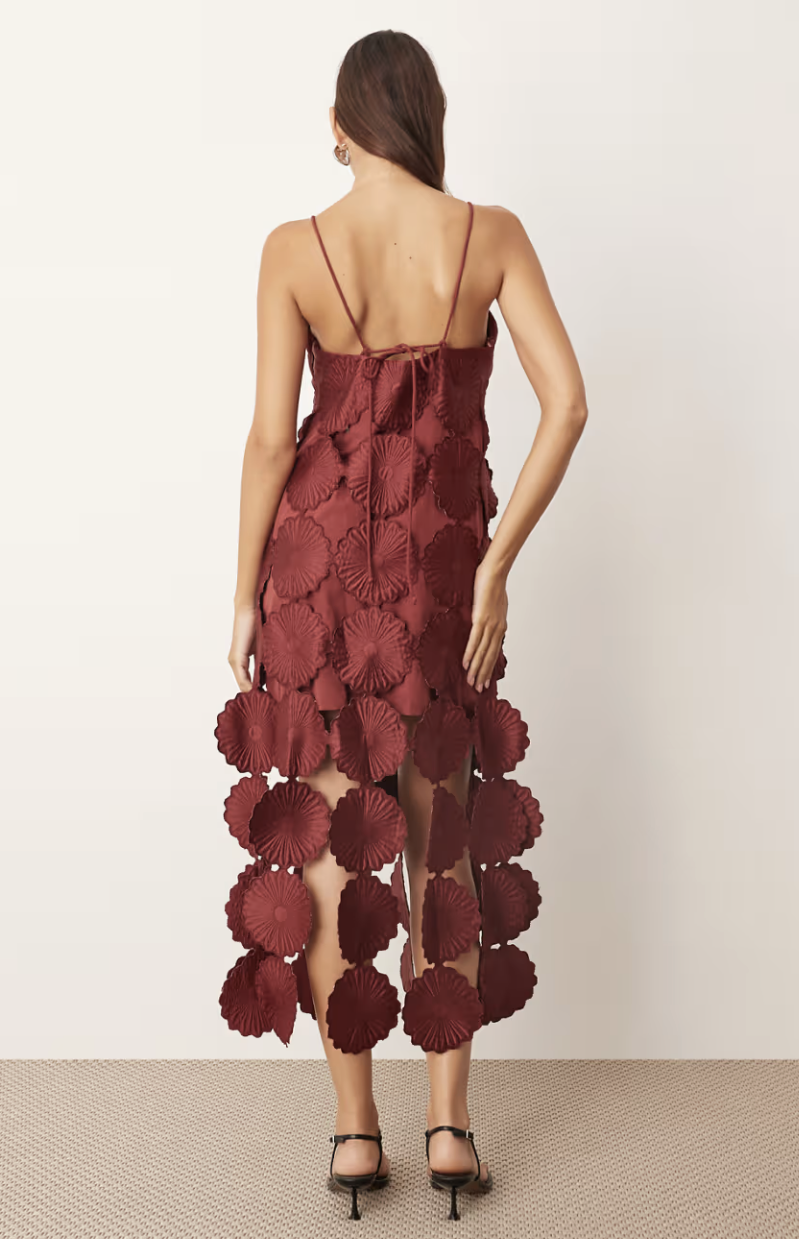 Robe midi bordeaux à fleurs en relief