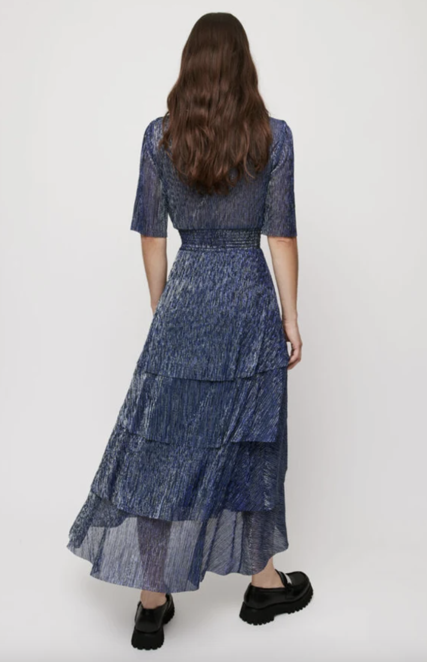 Maje - Robe lamée à volants bleue