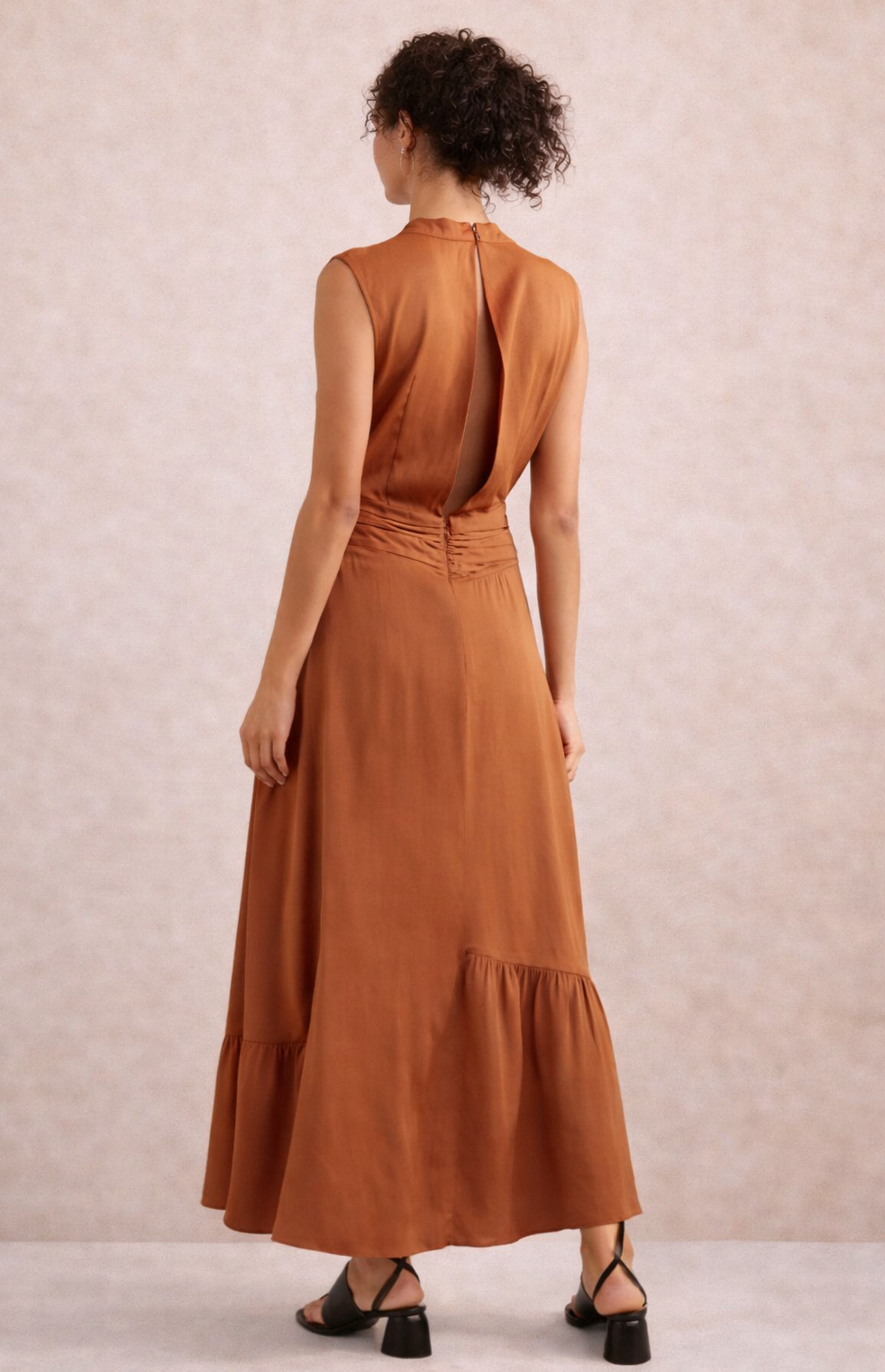Self Portrait - Robe maxi crepe tan