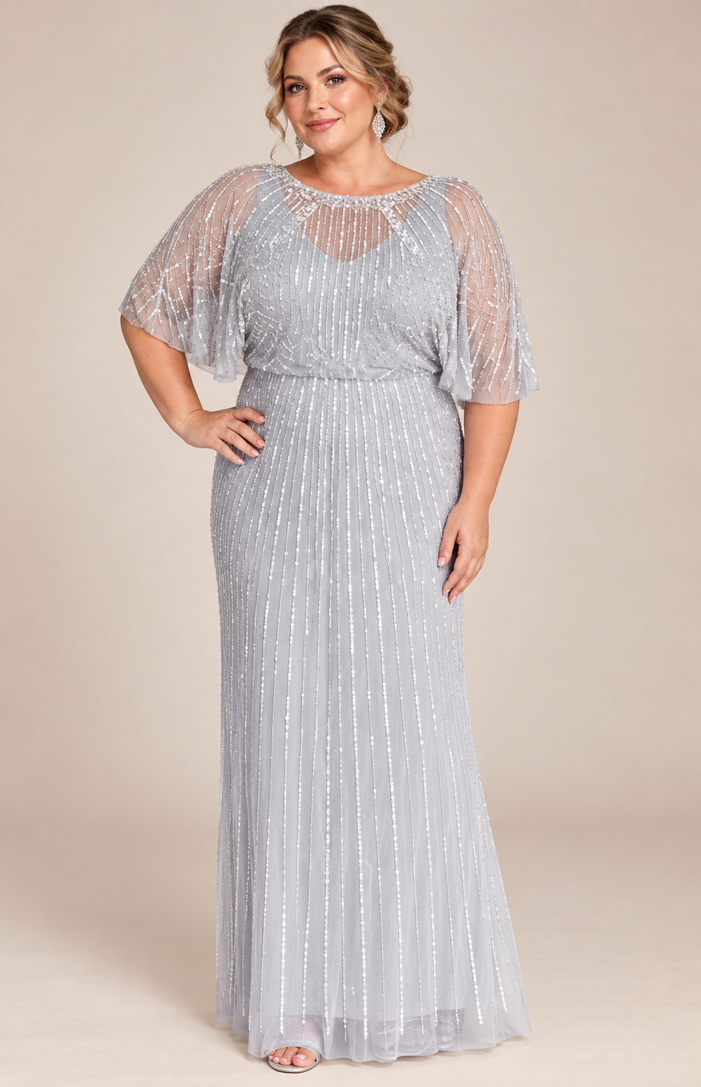 Robe grise à perles
