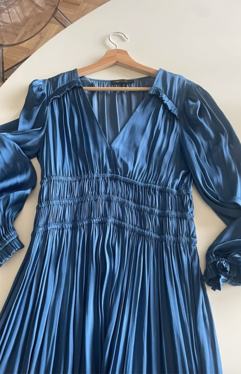 Robe satin bleu smocks T.38