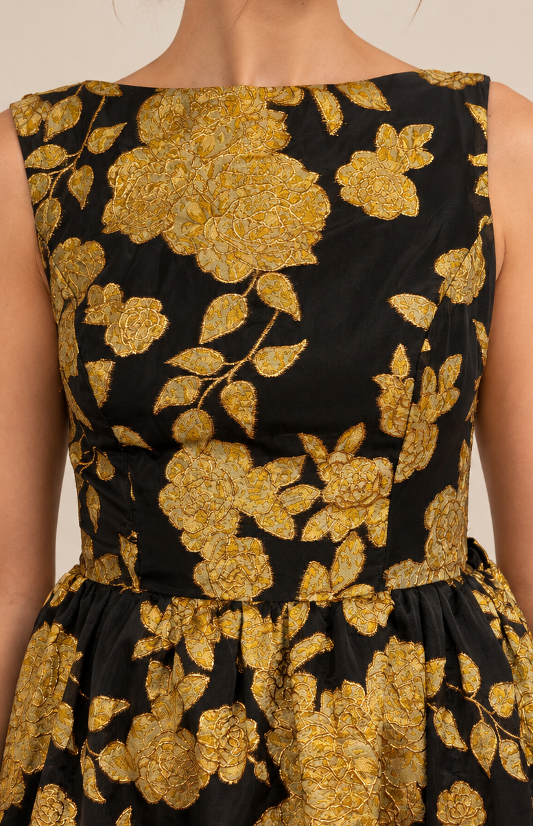 Robe longue jacquard noire et dorée