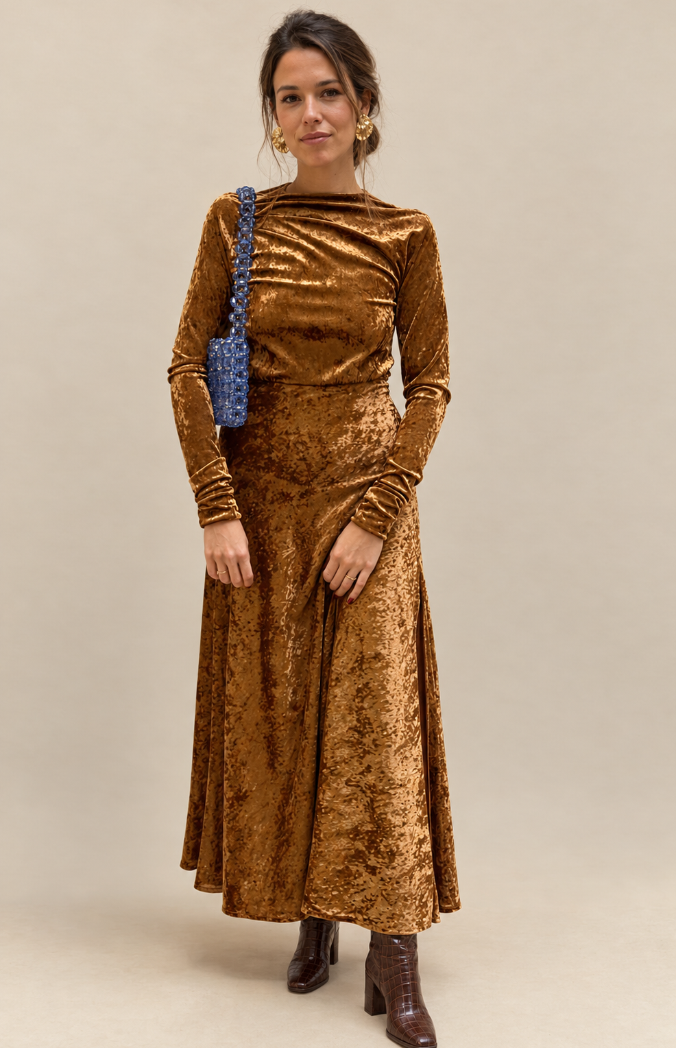 Robe Roemi velours doré