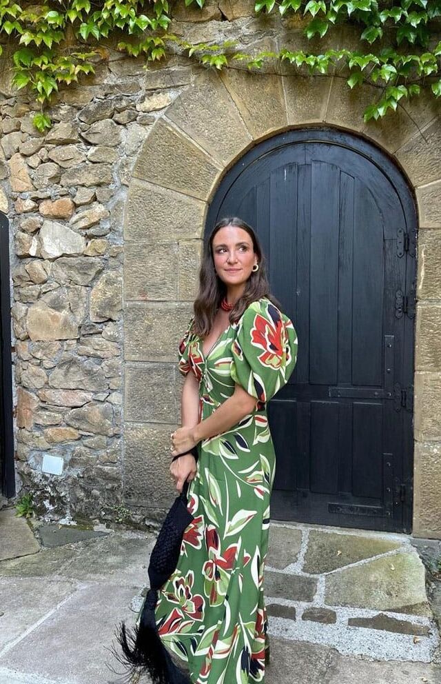 Robe verte fleurs terracotta